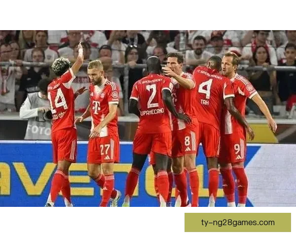 迪亚斯戴帽拜仁五球横扫霍村