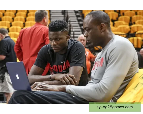 勇士双向签约火箭旧将内威中锋